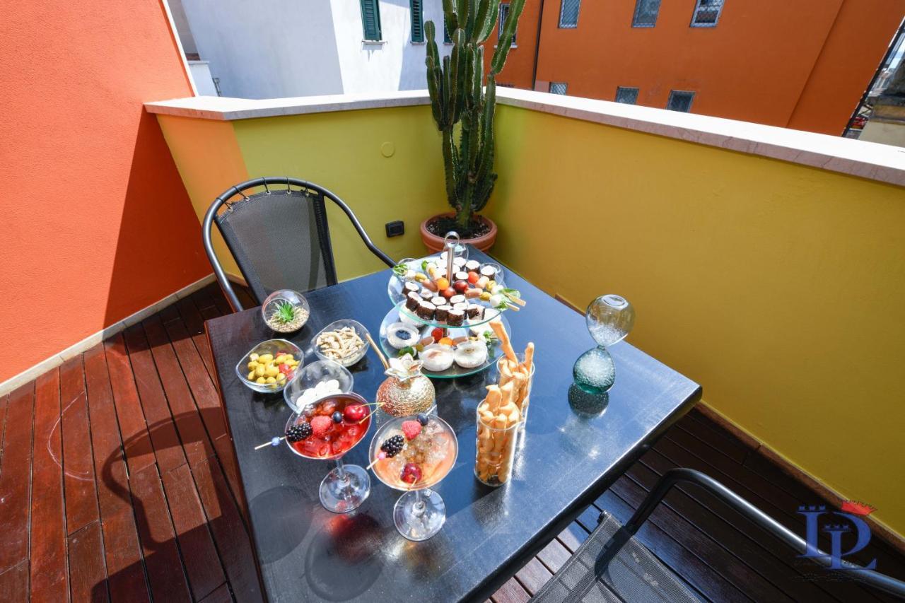 Desenzanoloft Official Partner Marriott Homes & Villas - Queen Of Sirmione Castle View Ngoại thất bức ảnh